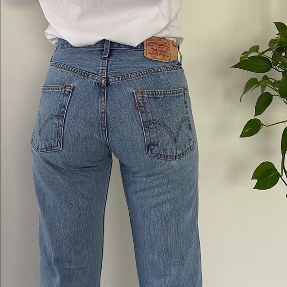 Light Wash Levis - Picture 2 of 4